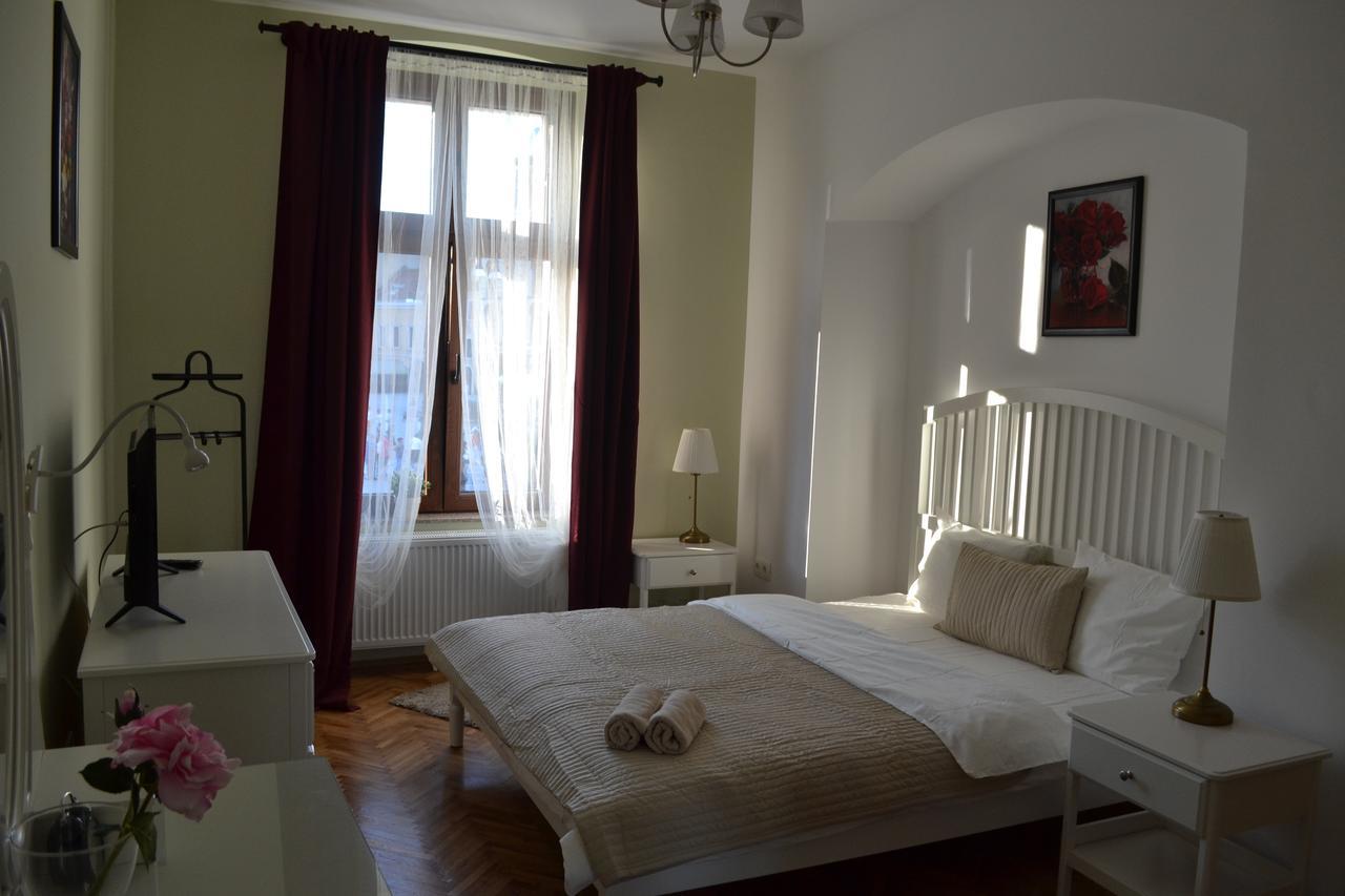 Casa Krone - Piata Sfatului บราชอฟ ภายนอก รูปภาพ